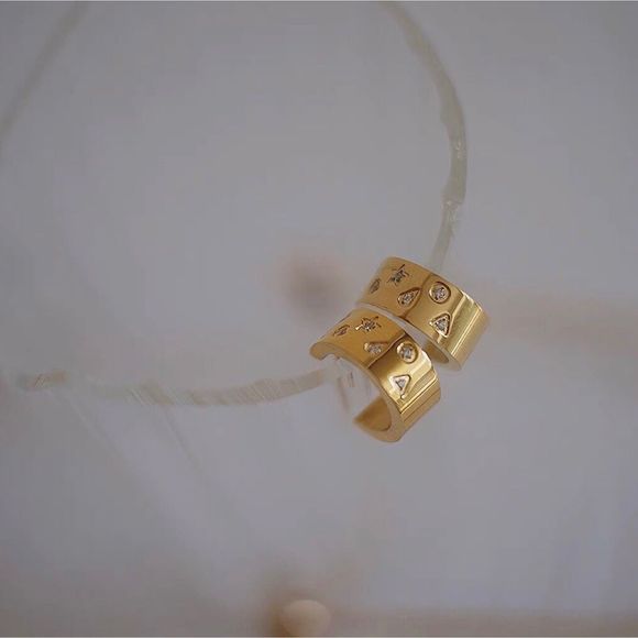 18K Gold Plated Diamond CZ Brilliant Star Small Hoop Earrings - Picture 5 of 10